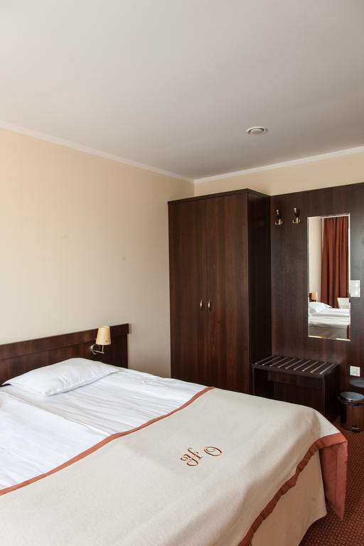 Hotel Ostrawa Wodzisław Śląski Екстериор снимка