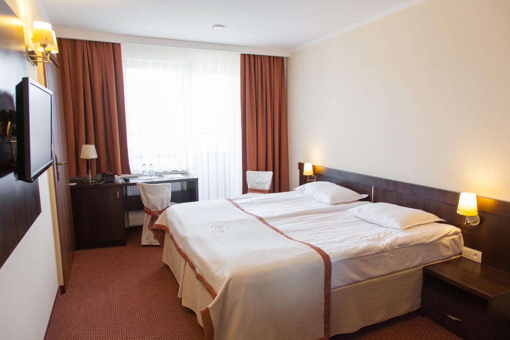 Hotel Ostrawa Wodzisław Śląski Екстериор снимка