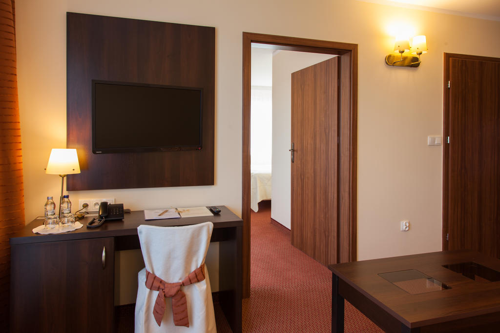 Hotel Ostrawa Wodzisław Śląski Стая снимка