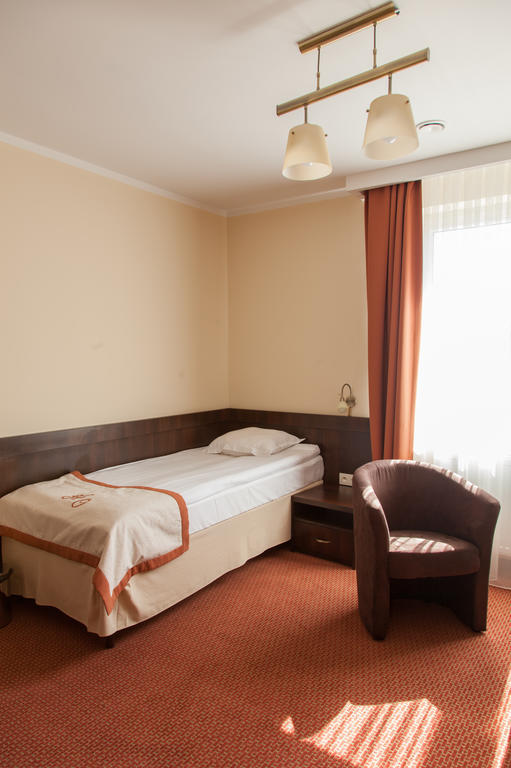 Hotel Ostrawa Wodzisław Śląski Стая снимка